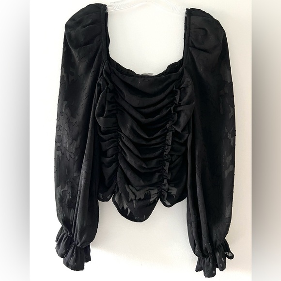 ASTR the Label Tonina Square Neck Puff Sleeve Top S - Picture 3 of 14